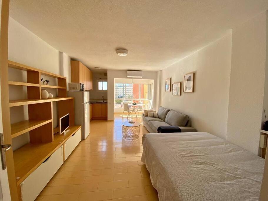 Estudio Soleado Y Bien Ubicado Фуэнхирола Экстерьер фото